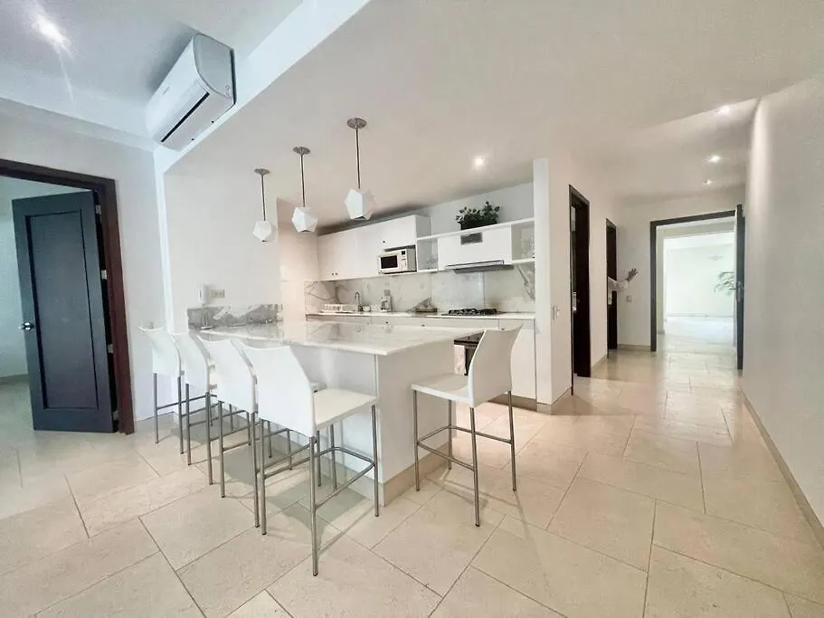 Modern Comfort - Spacious 2Br In Walled City Cartagena Apartman