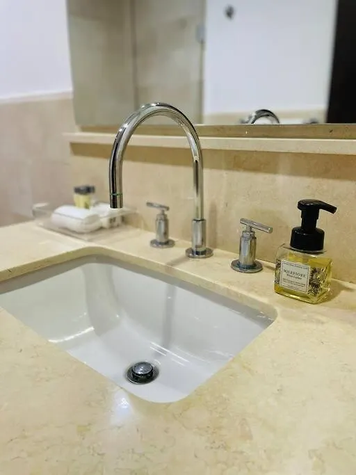 Modern Comfort - Spacious 2Br In Walled City Cartagena Apartman