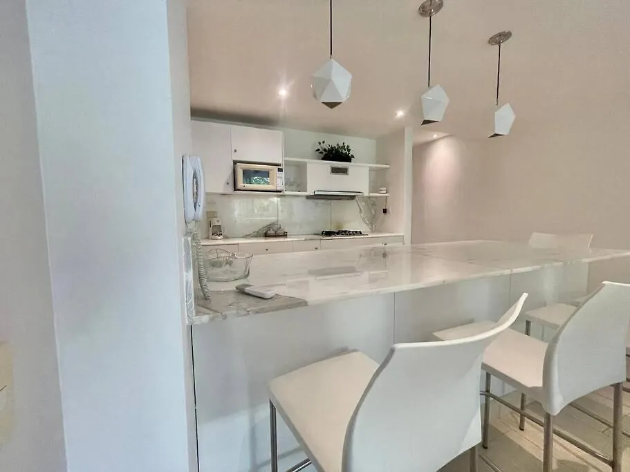 Modern Comfort - Spacious 2Br In Walled City Cartagena 0*,  Kolumbia
